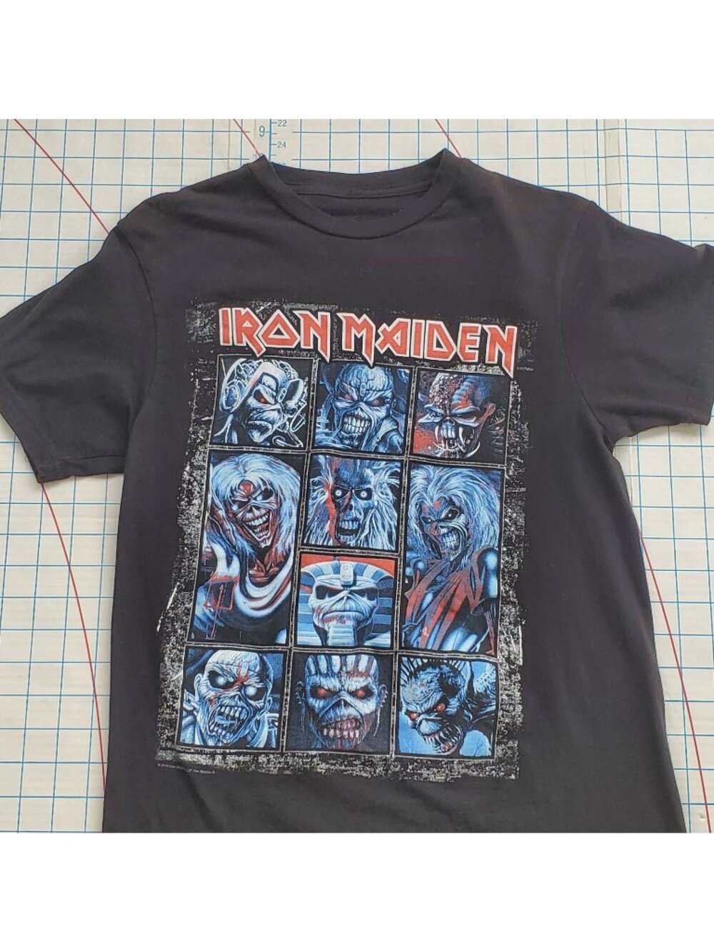 Iron Maiden 9 Faces Of Eddie Men's Size Small T-Shirt Black Rock